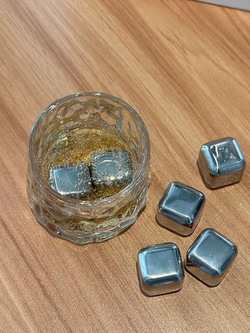 冰块不锈钢304冰粒铁冰块速冻可循环威士忌冰酒石啤酒冰镇神器